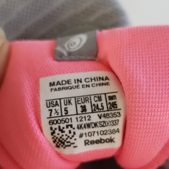 Reebok shoes - Picture 8 of 8